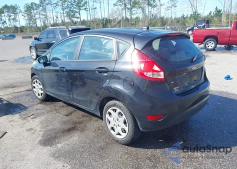 2013 Ford Fiesta Se z USA, uszkodzony, nr VIN 3FADP4EJXDM207008